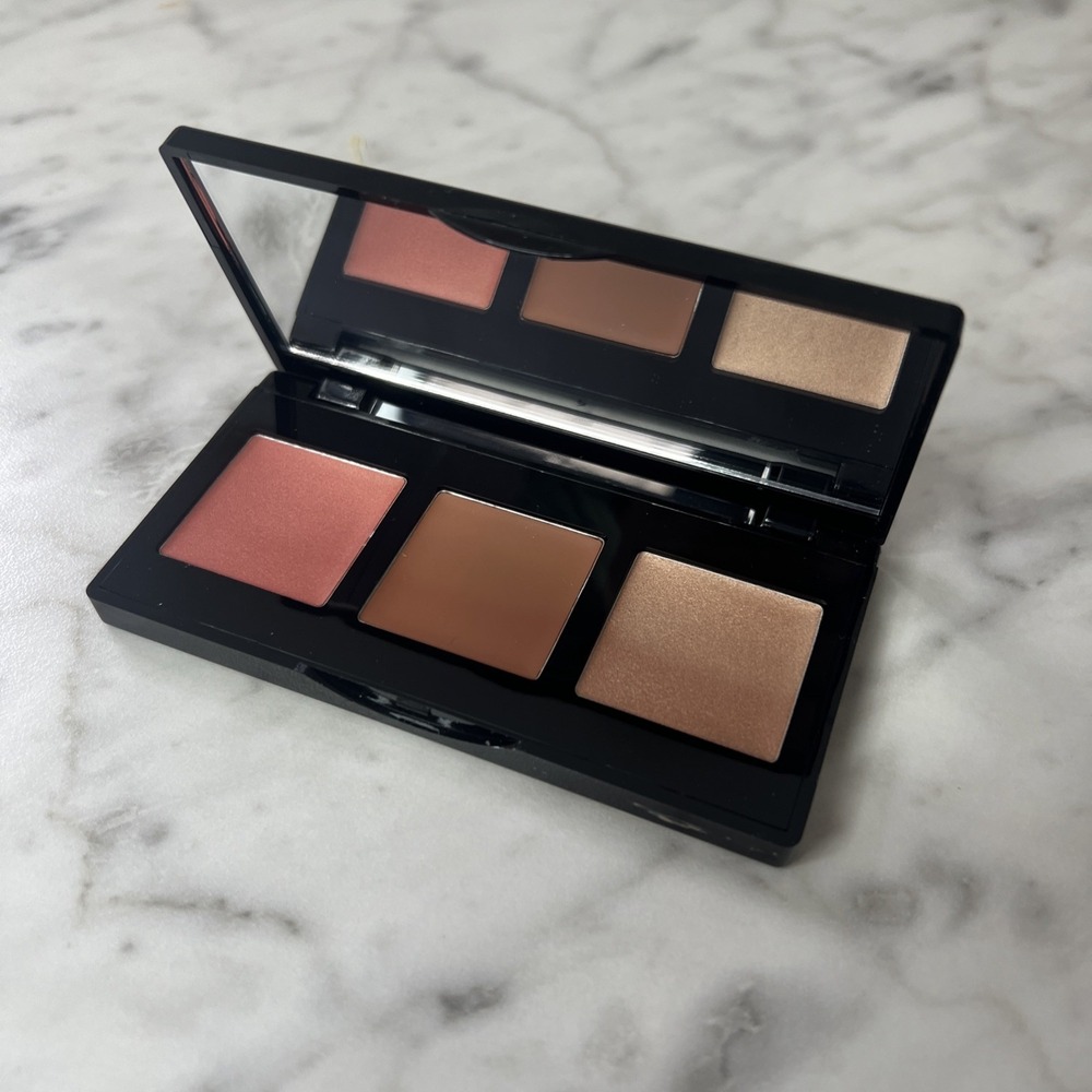 Laura Geller Multitasking Eye Lip Cheek Palette Cream‎ To Power Trio